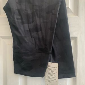 Lululemon Wunder Under ~ Crop 23”